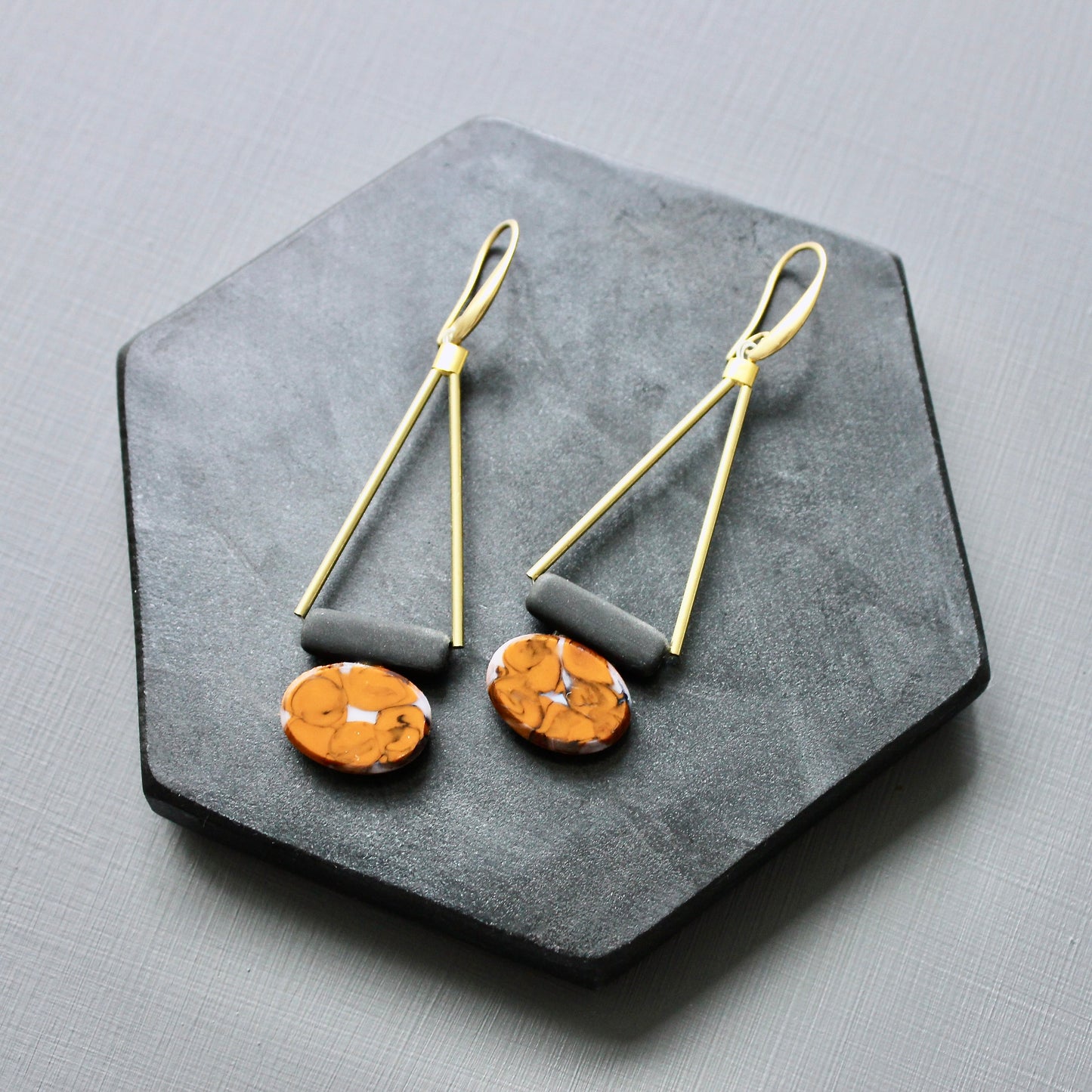 JLTE49 vintage  orange glass earrings