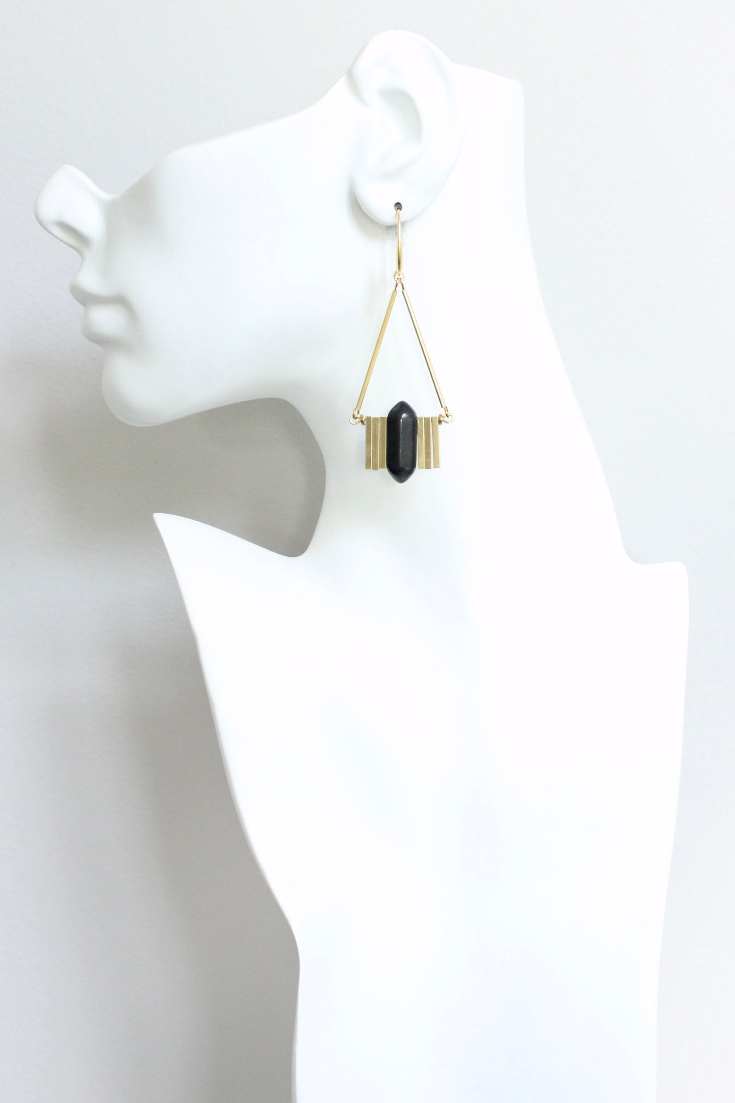 JLTE51 black and brass Artdeco earrings