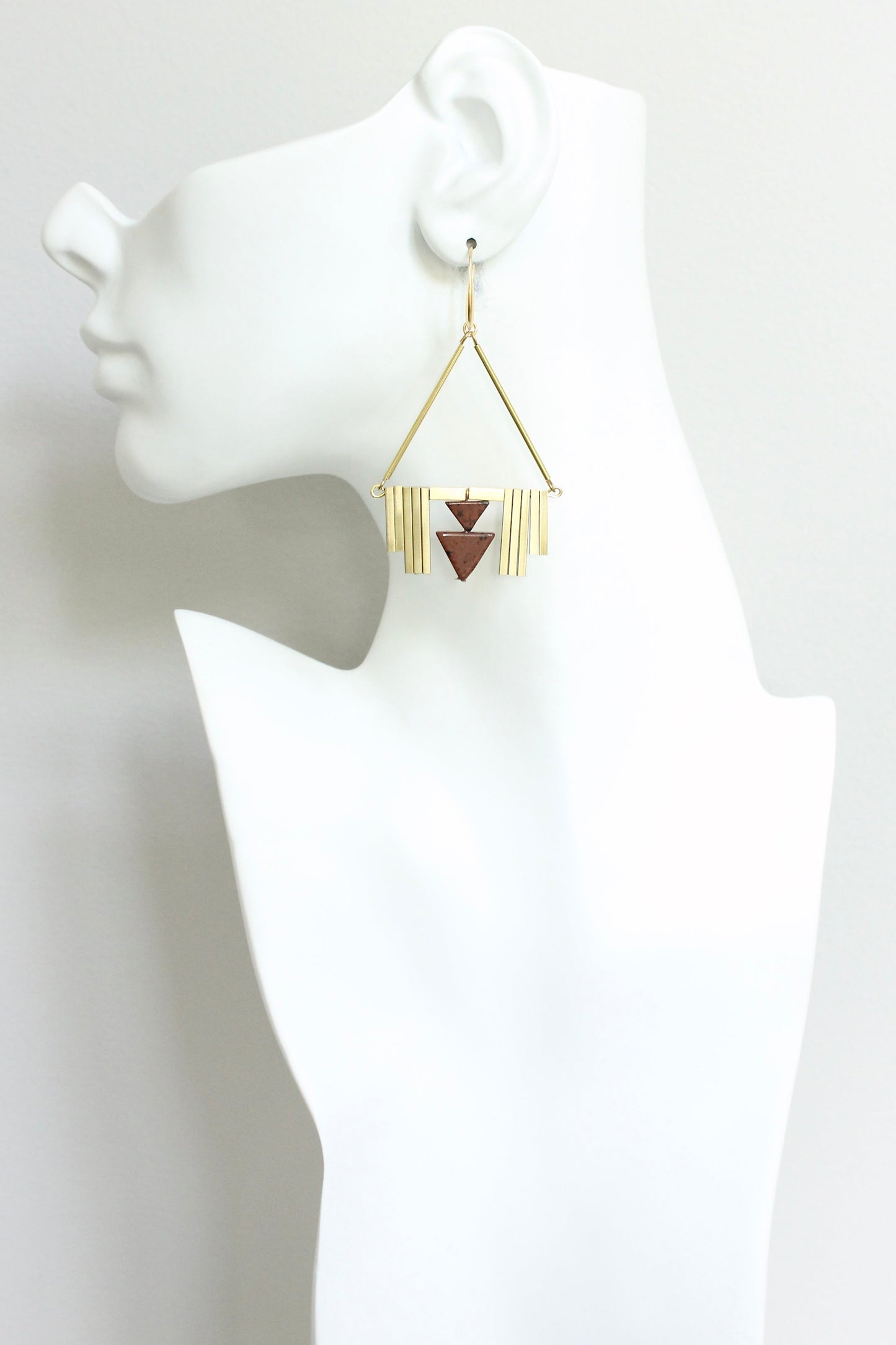 JLTE57 burgundy and brass Artdeco earrings