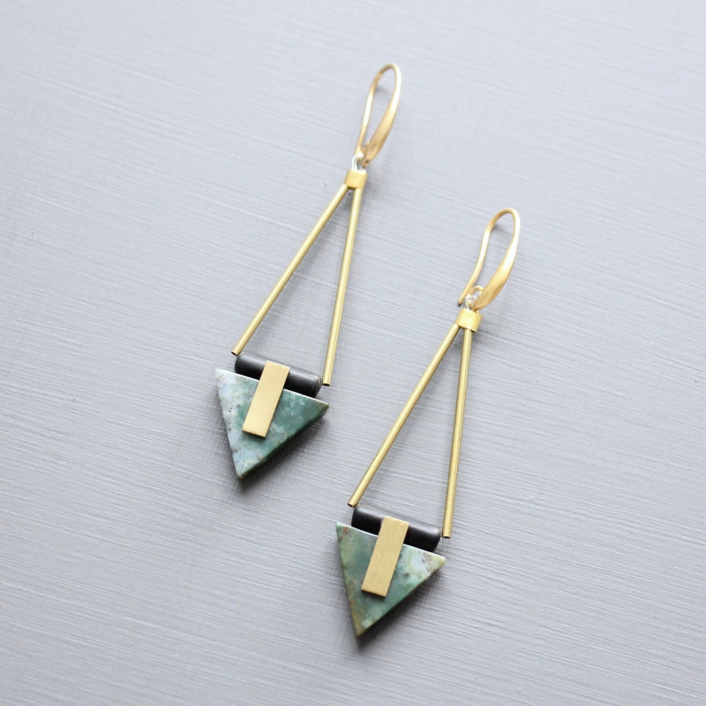 JLTE58 indian agate geometric earrings