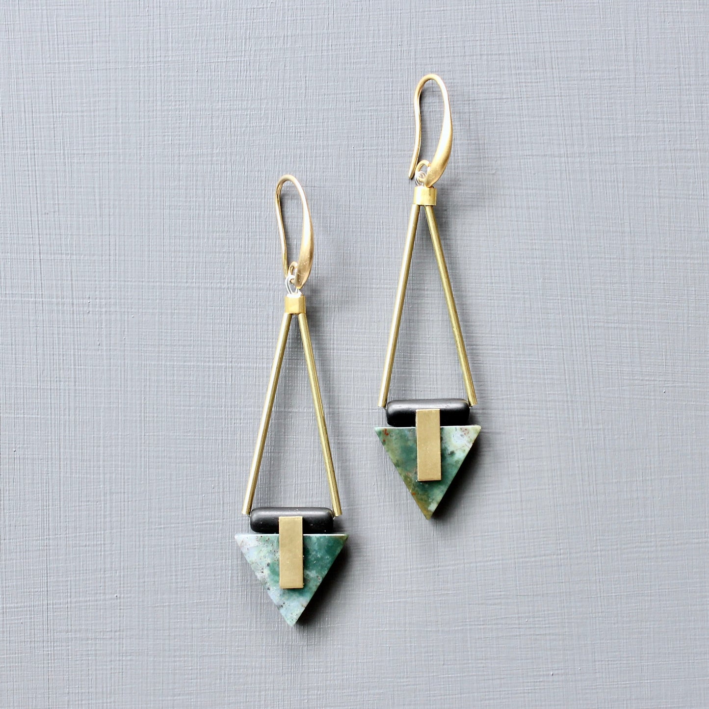 JLTE58 indian agate geometric earrings