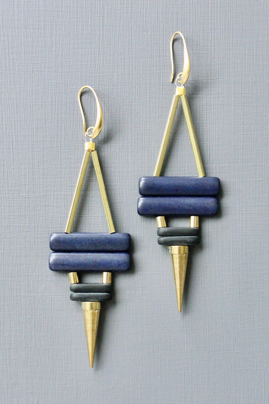 JLTE70 navy and black spike earrings