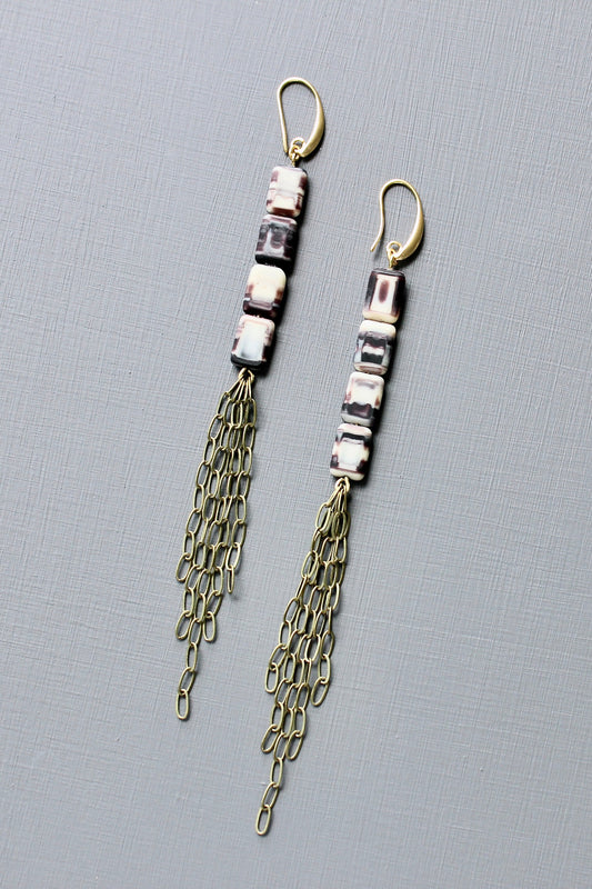 JLTE76 glass with chain shoulder duster earrings