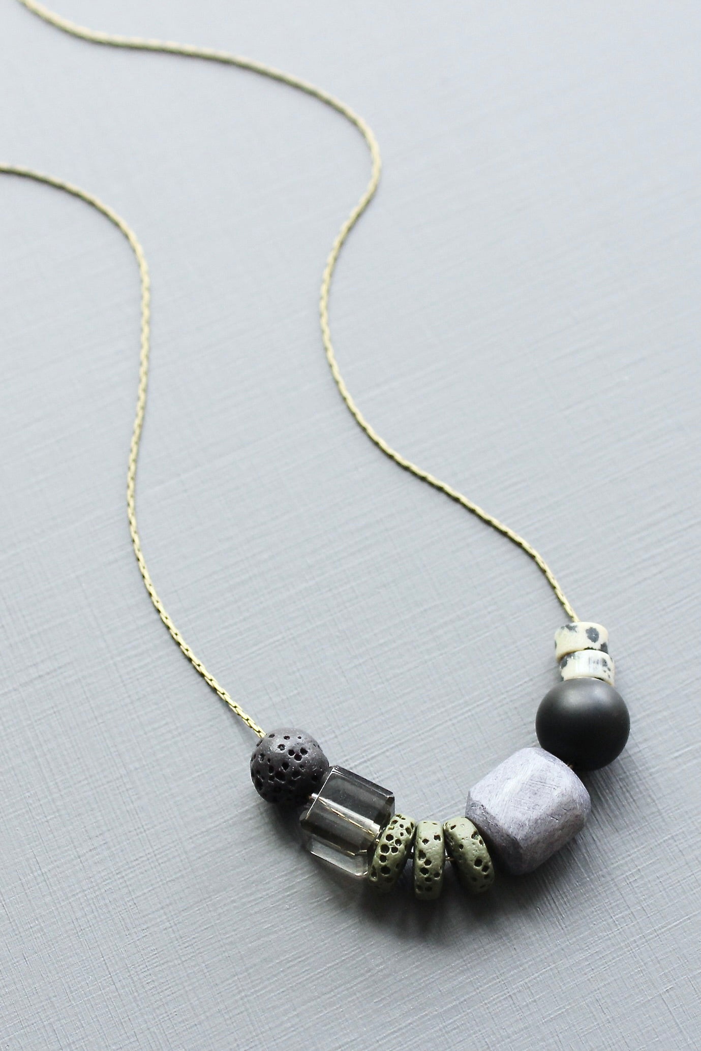 LEX116 Multi-stone necklace