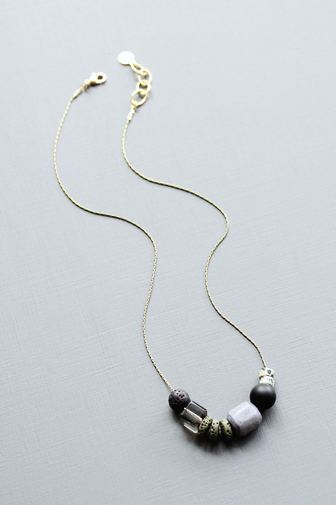 LEX116 Multi-stone necklace