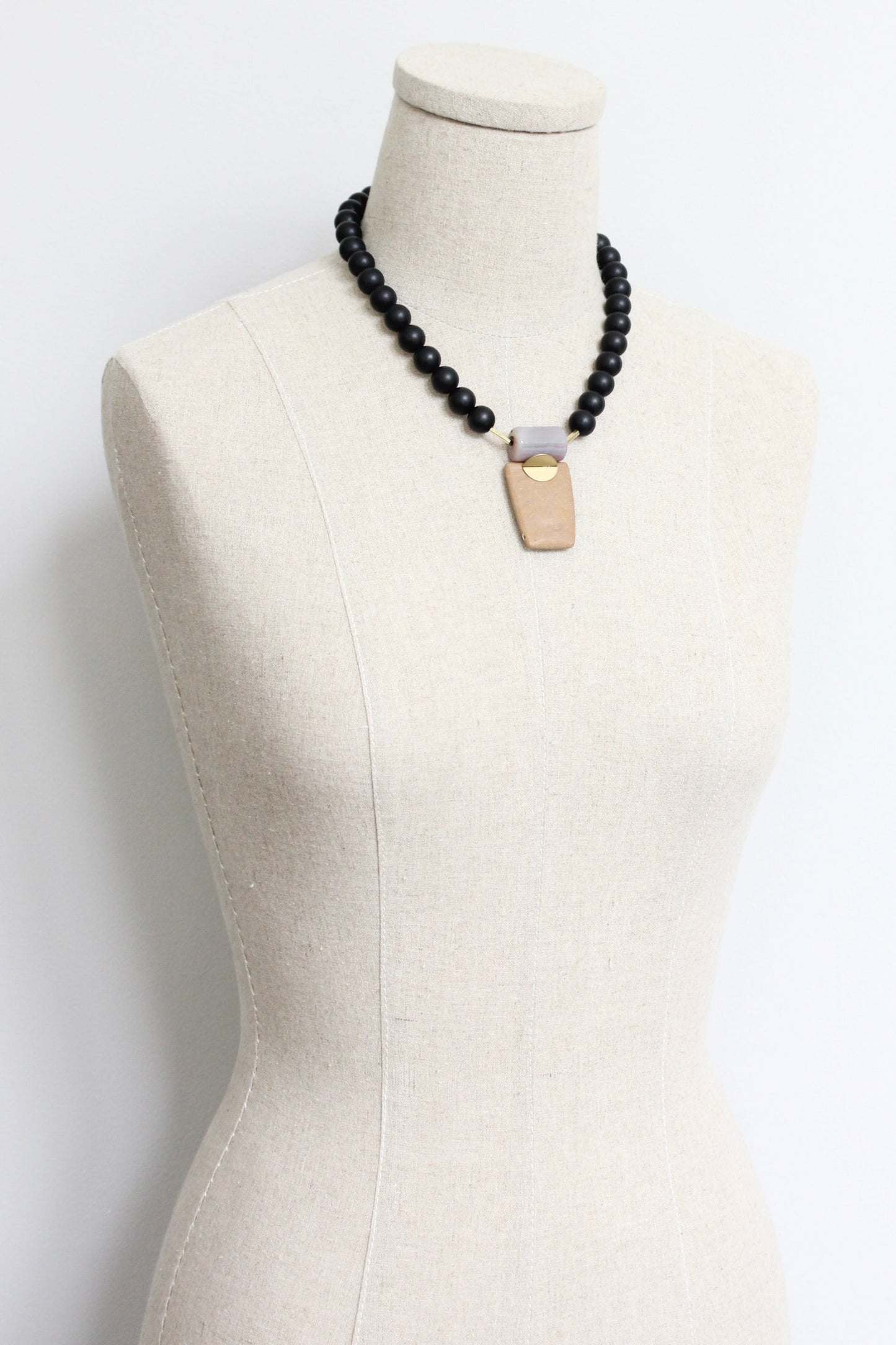 LEX117  Jet glass and jasper pendant ArtDeco necklace