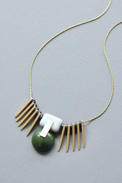 LEX118  Hunter green ArtDeco pendant necklace