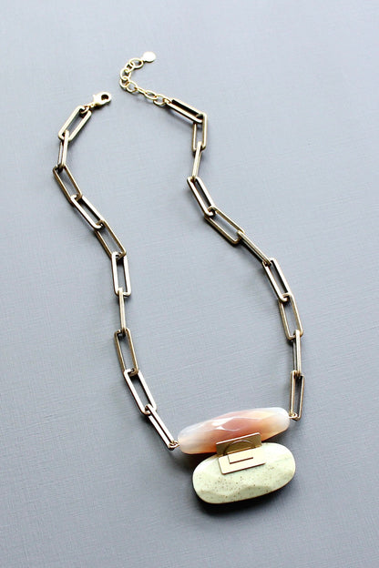 LEX120 Agate and jasper pendant necklace