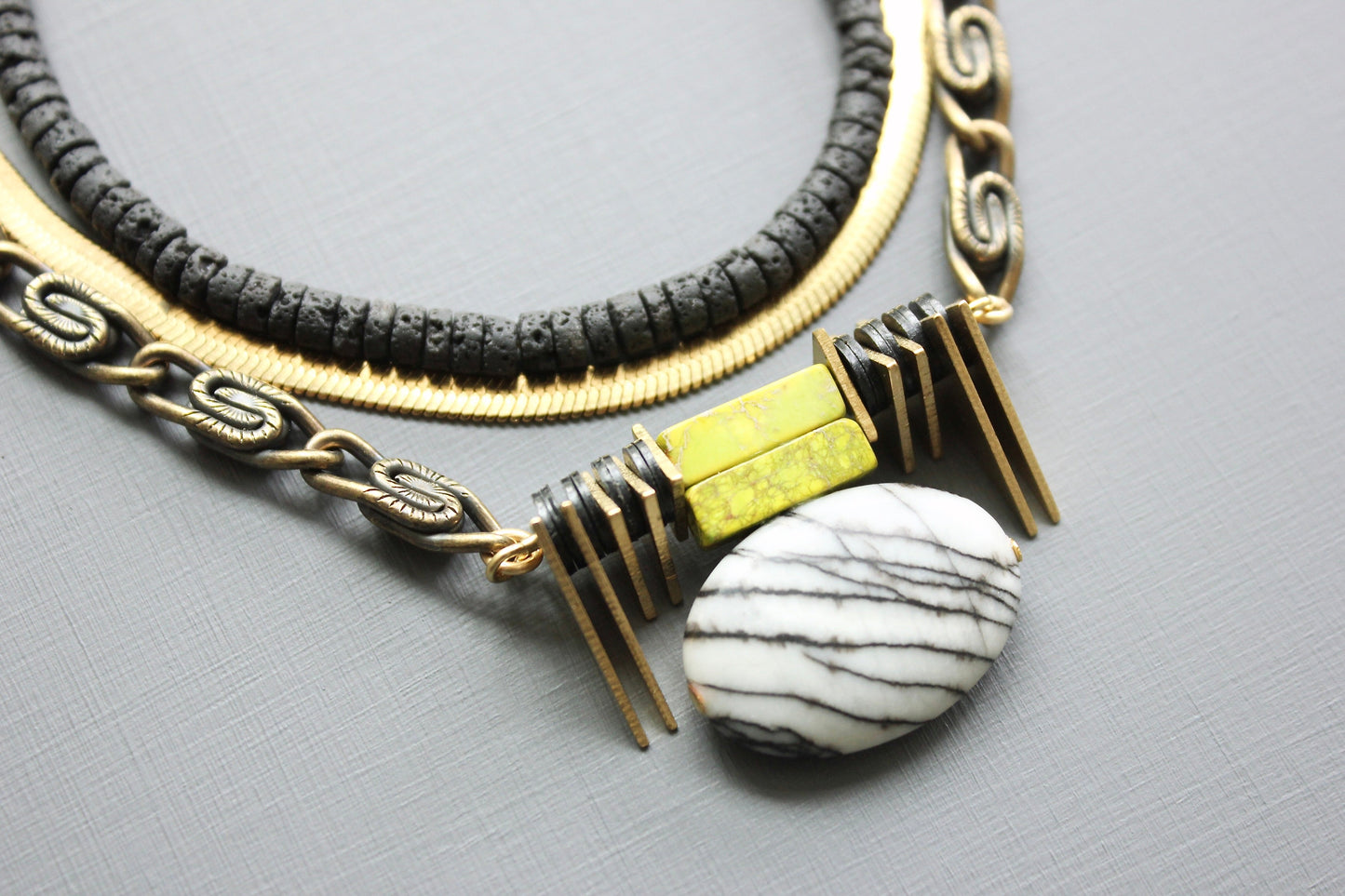 LEX217 Triple strand ArtDeco jasper pendant necklace