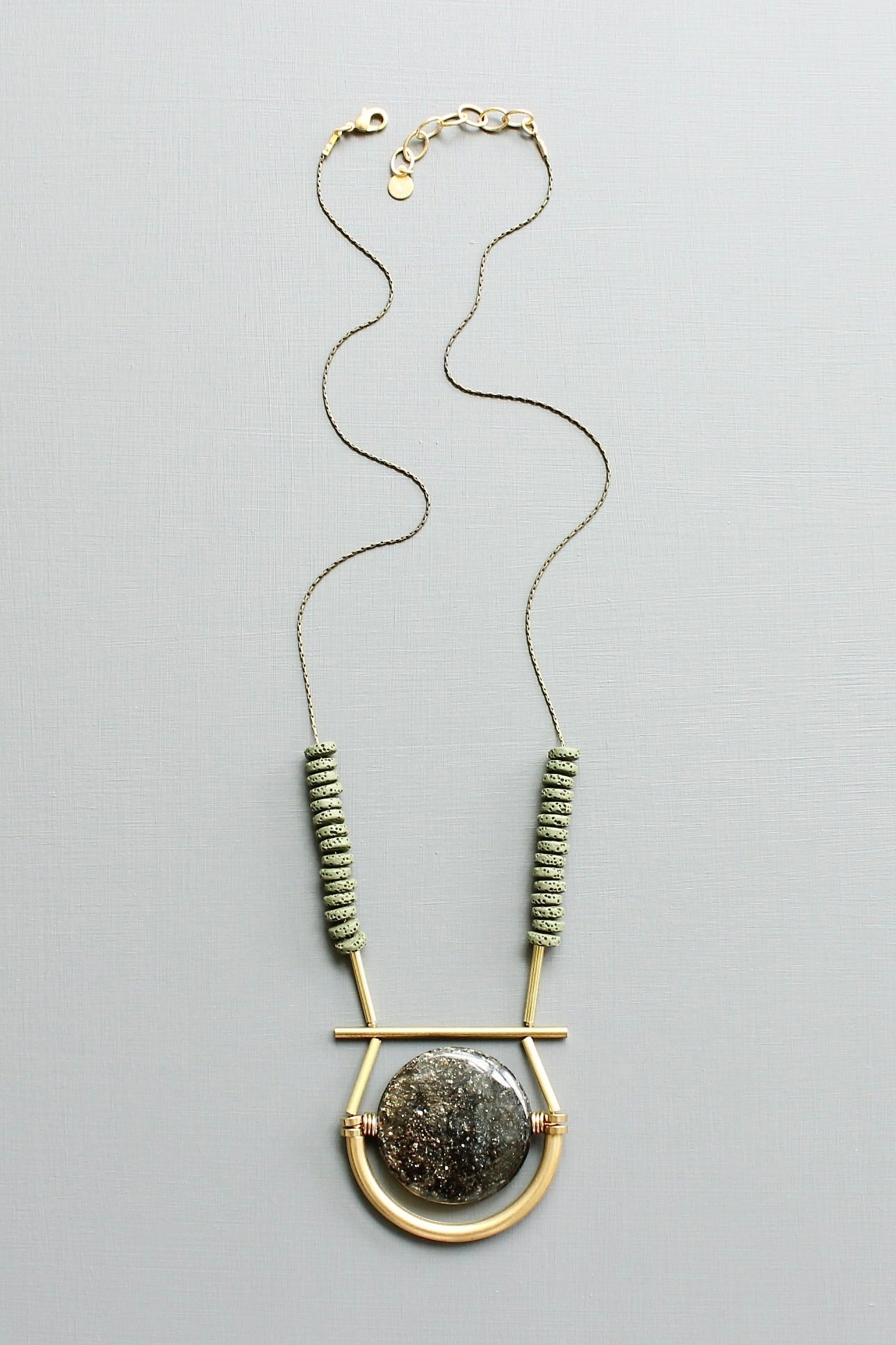 LEX223 Black and moss geometric pendant necklace
