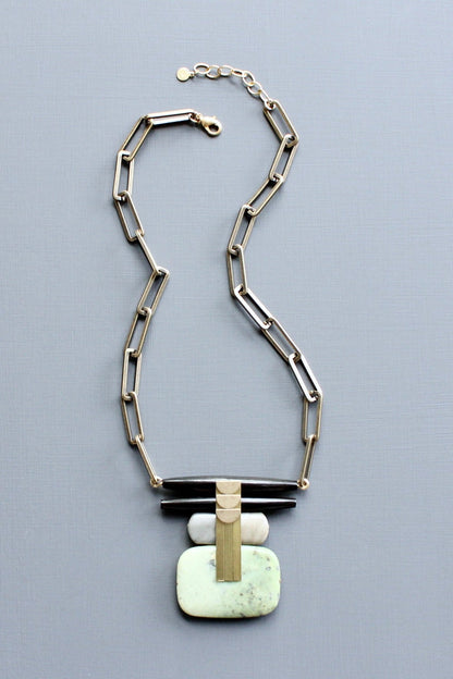 LEX320 Green and black ArtDeco pendant necklace