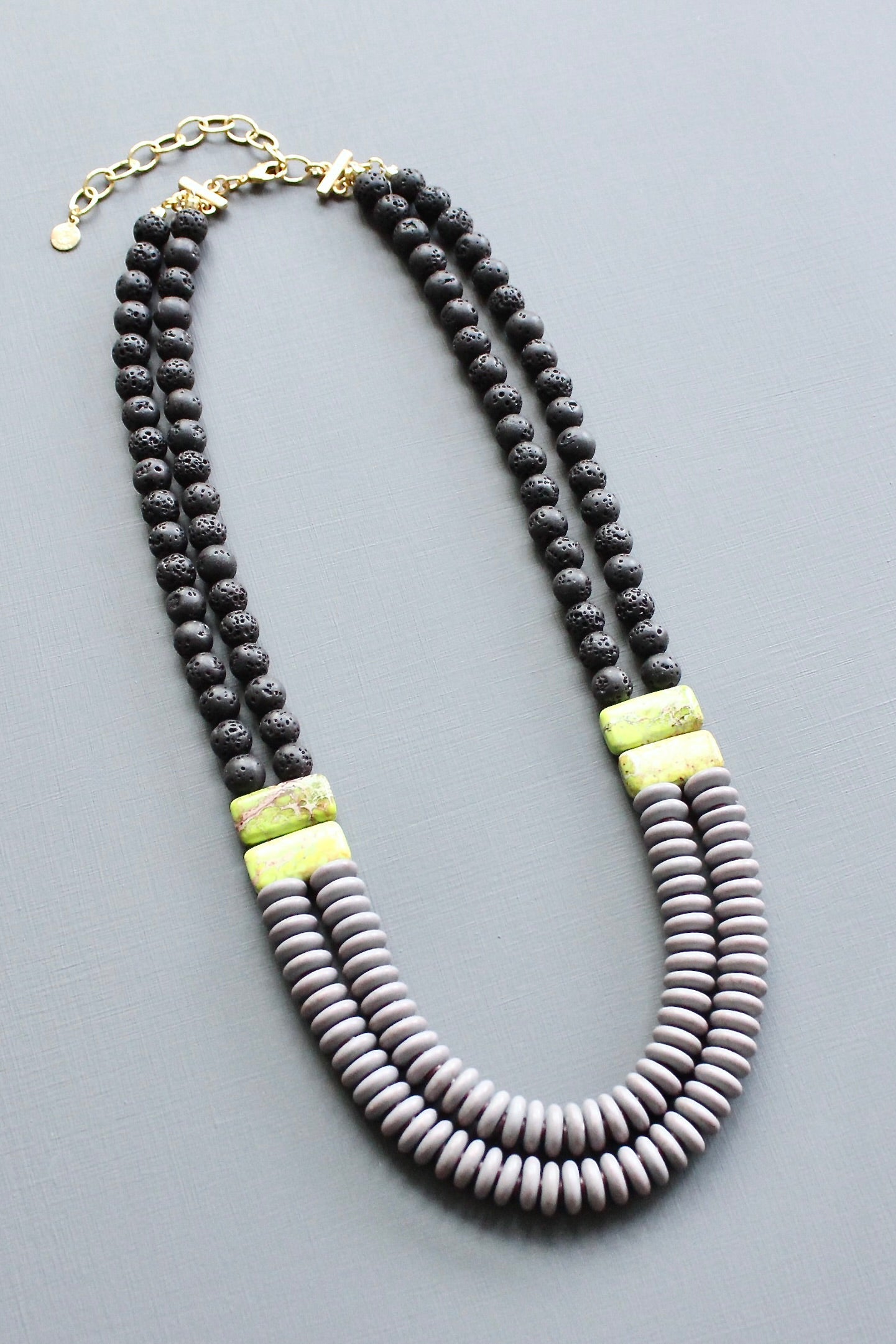 LEX421 Double strand lavender and black necklace