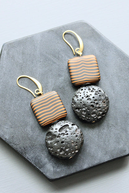 LEXE32 Striped glass and lava earrings