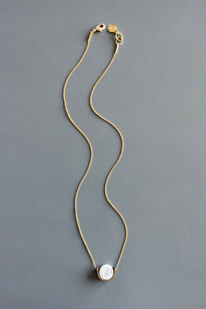 MLN116 Howlite mini geometric necklace