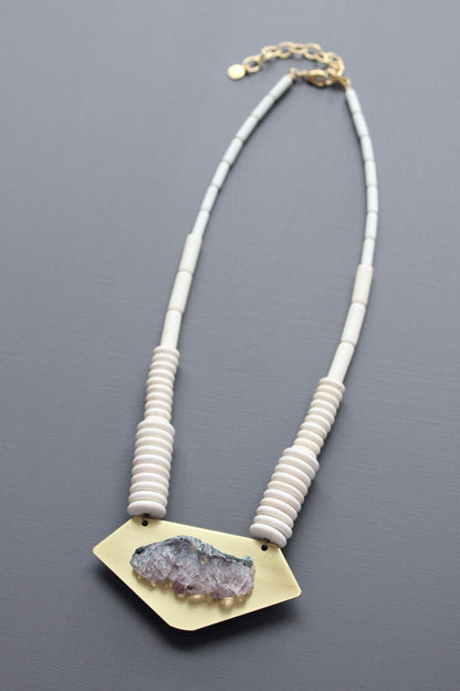 MLN219 Agate and brass Artdeco necklace