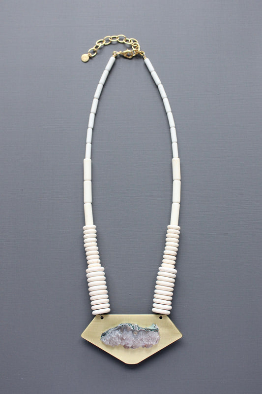 MLN219 Agate and brass Artdeco necklace