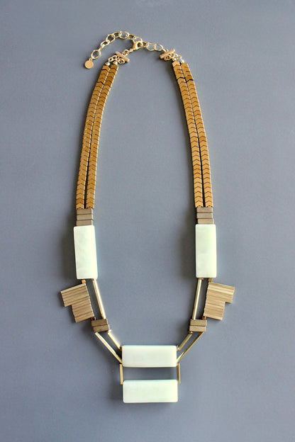 MLN221 New jade and brass Artdeco necklace