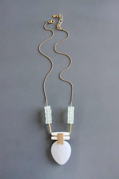 MLN224 Glass and white jade pendant necklace