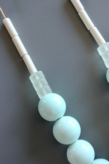 MLN228 Chunky ceramic and glass necklace