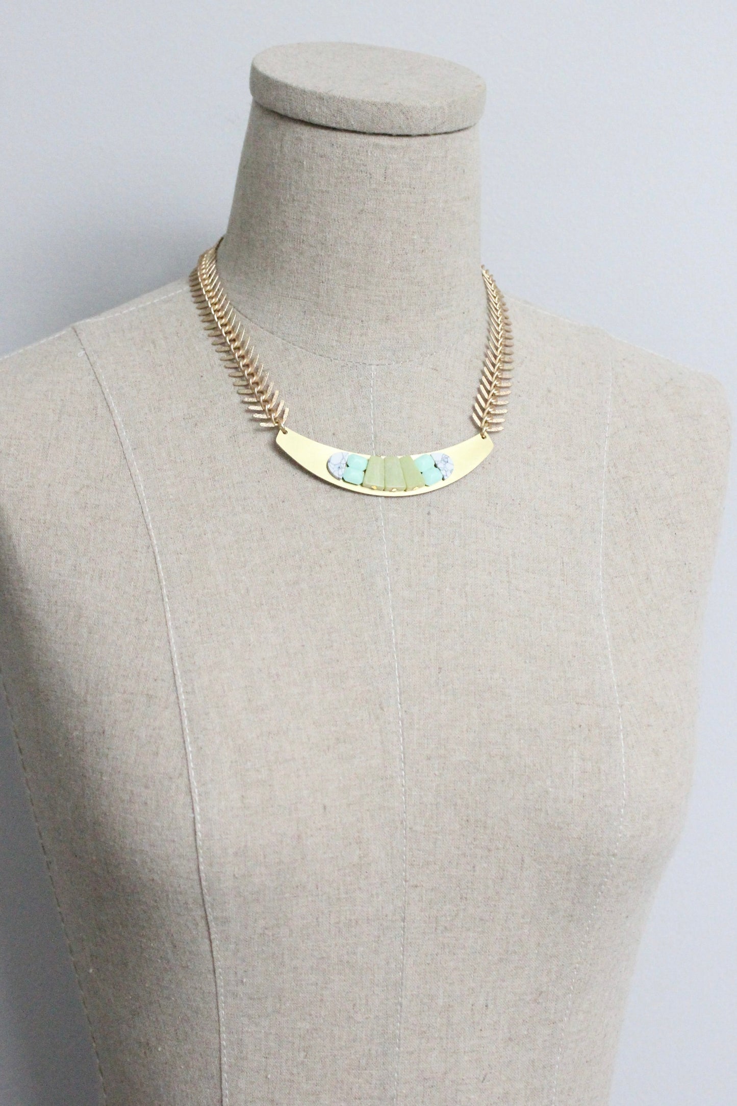 MLN316 Geometric bib Artdeco necklace with fishbone chain