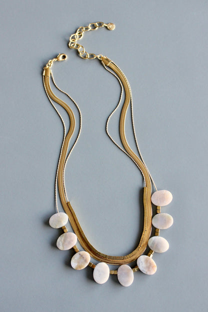 MLN416 Triple strand agate and snake chain necklace