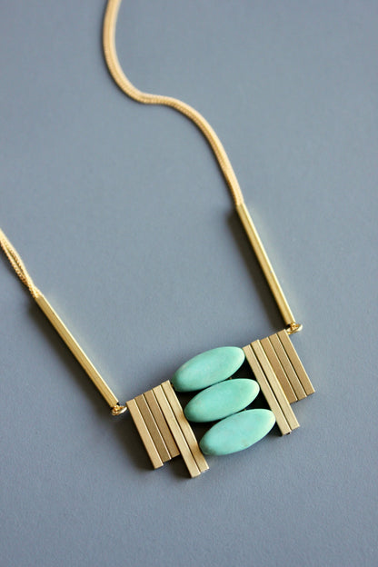 MLN516 Turquoise and brass Artdeco necklace