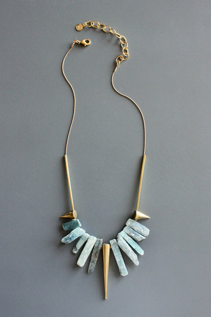 MLN916 Kyanite and brass geometric necklace
