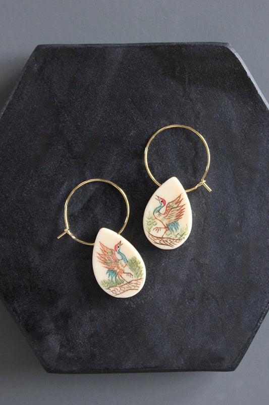 MLNE03 Carved and hand painted hoop earrings