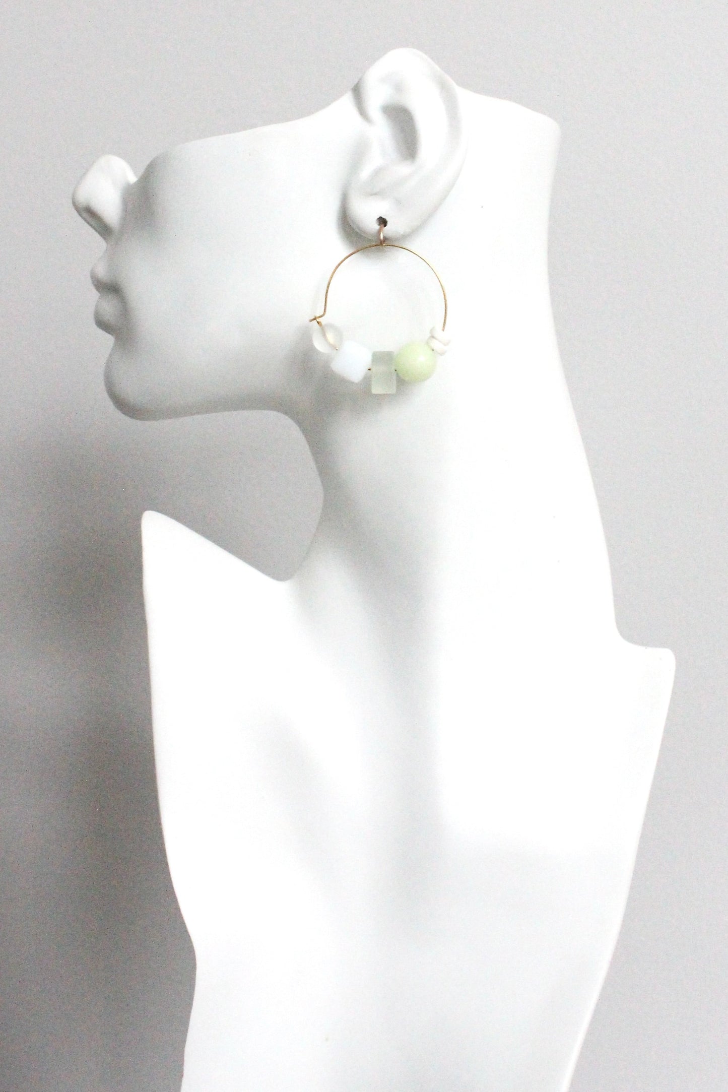 MLNE05 Multi stone hoop earrings