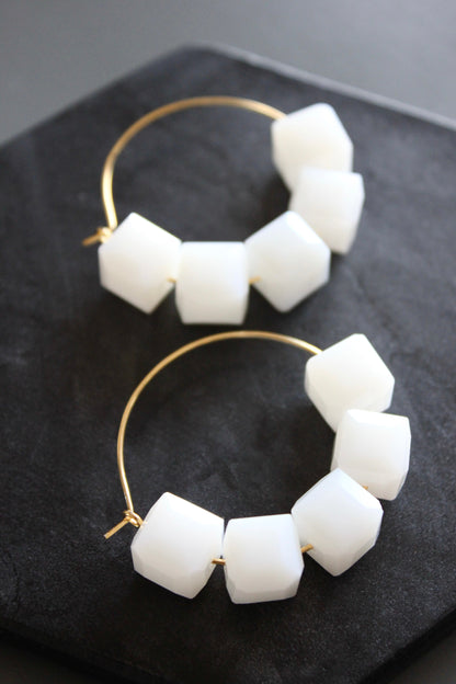 MLNE06 Opal glass hoop earrings