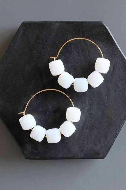MLNE06 Opal glass hoop earrings
