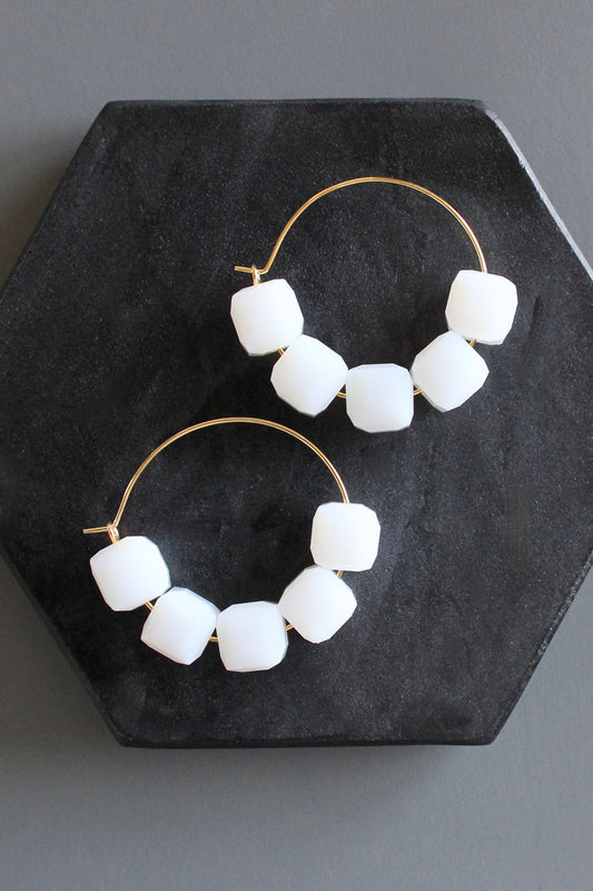 MLNE06 Opal glass hoop earrings
