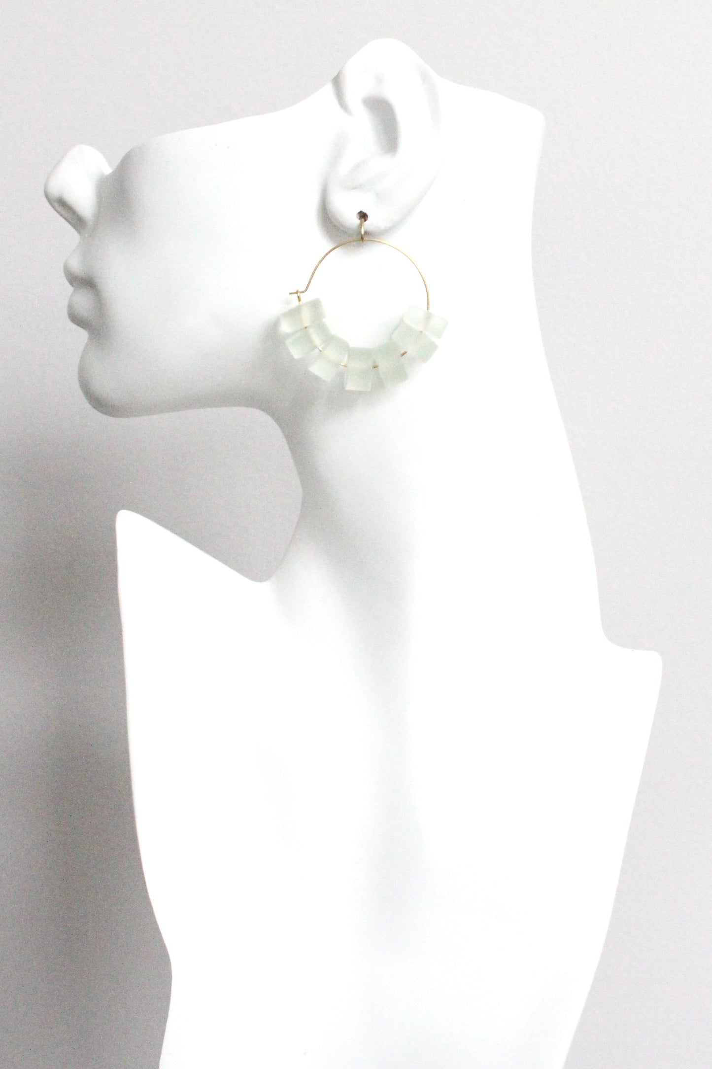 MLNE07 Matte glass hoop earrings