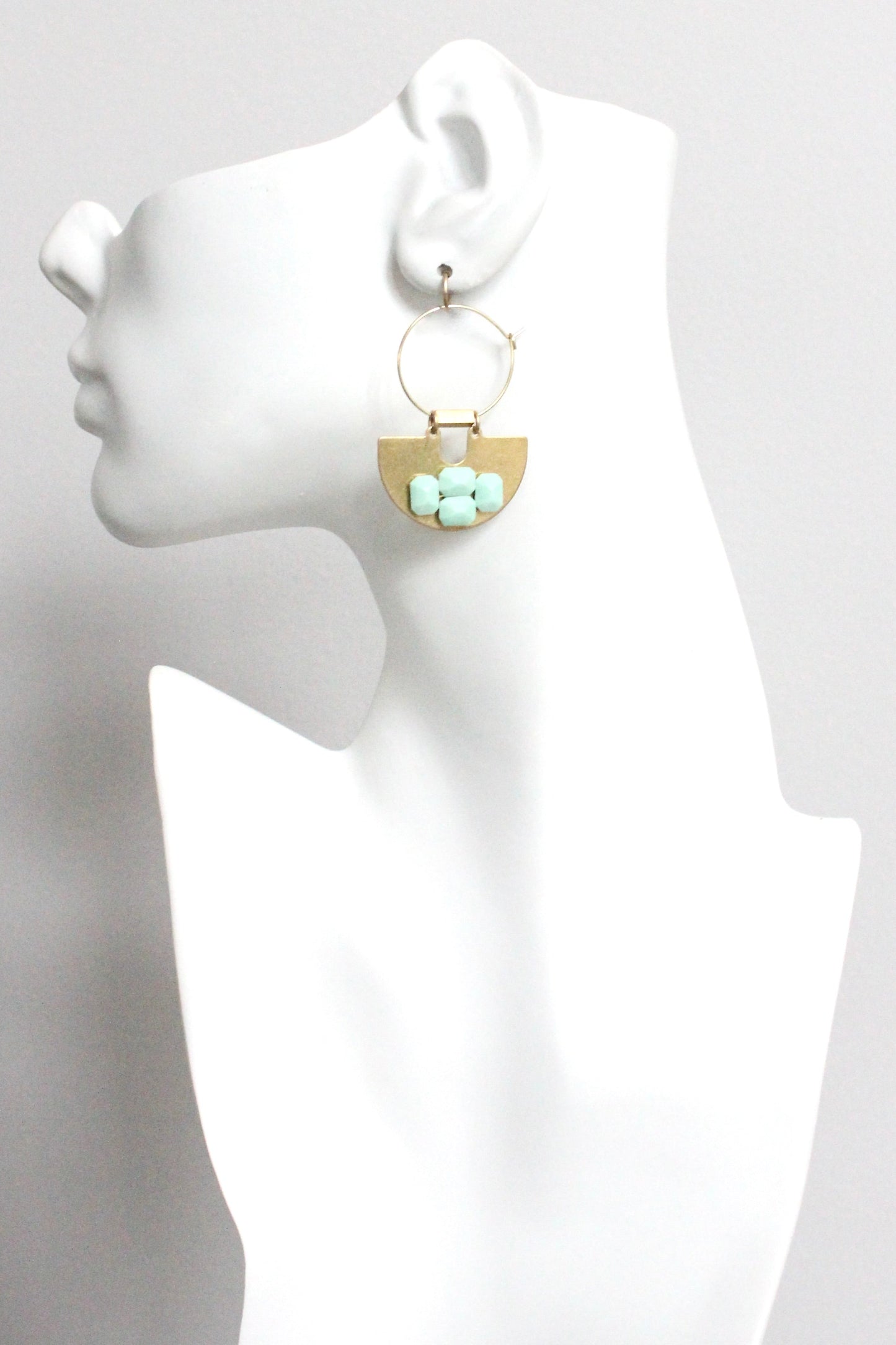 MLNE12 Vintage glass Artdeco hoop earrings