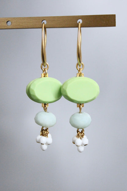 MLNE17 Vintage mint glass earrings