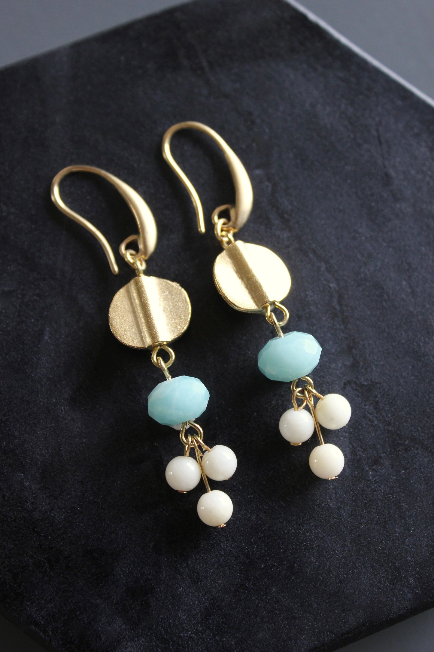 MLNE24 Amazonite and glass earrings