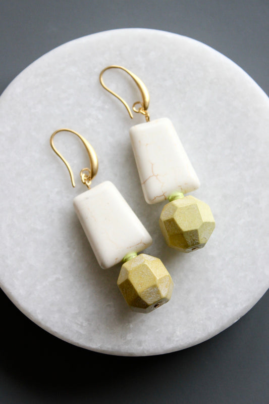 MLNE25 Yellow and white turquoise geometric earrings