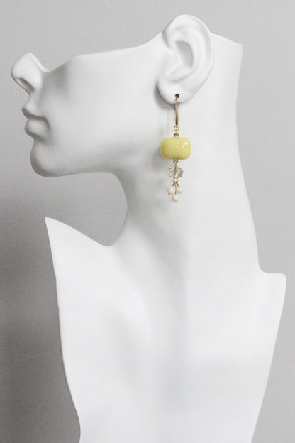 MLNE26 Vintage yellow glass cluster earrings