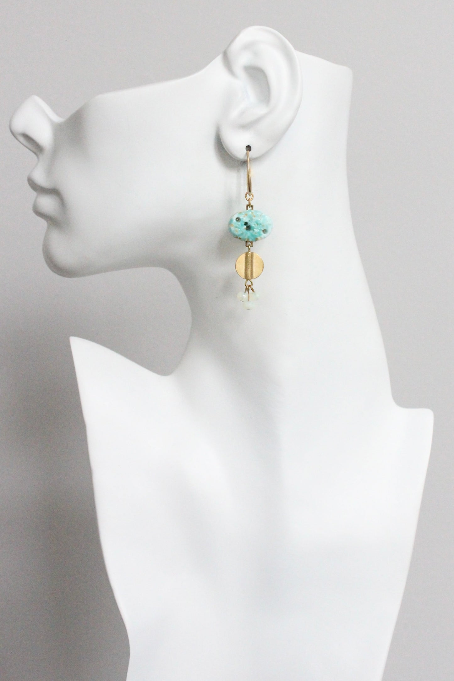 MLNE28 Vintage turquoise glass cluster earrings