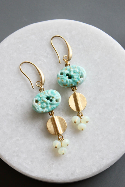 MLNE28 Vintage turquoise glass cluster earrings