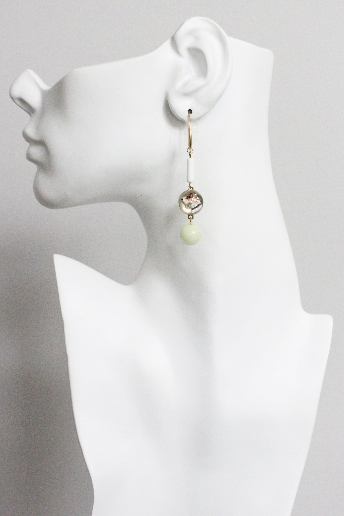 MLNE33 Vintage doggie glass cluster earrings