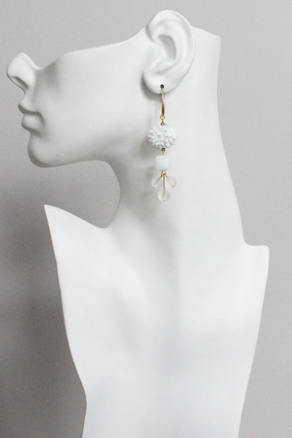 MLNE43 Vintage chalk white glass cluster earrings