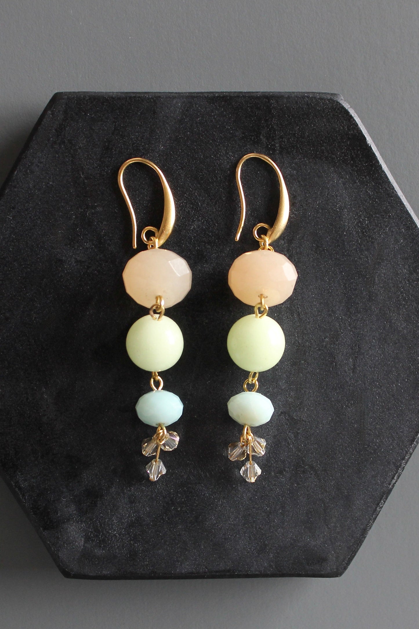 MLNE45 Jade and glass earrings