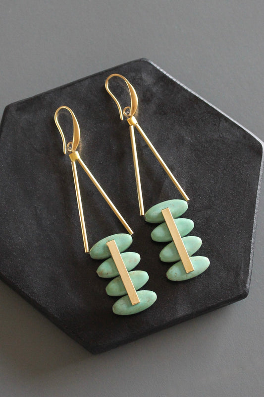 MLNE51 Turquoise and brass Artdeco earrings