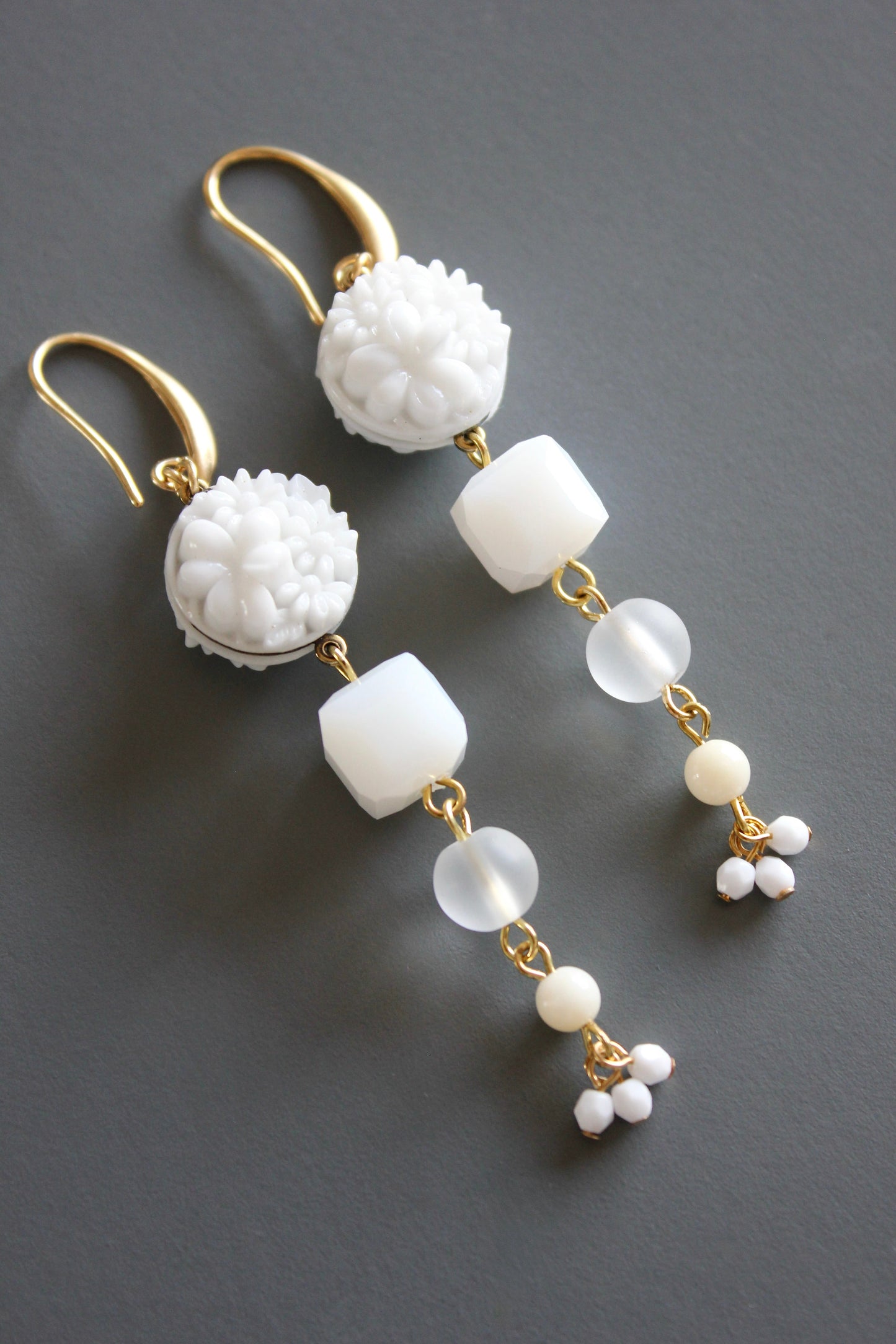 MLNE52 Vintage chalk white glass cluster earrings