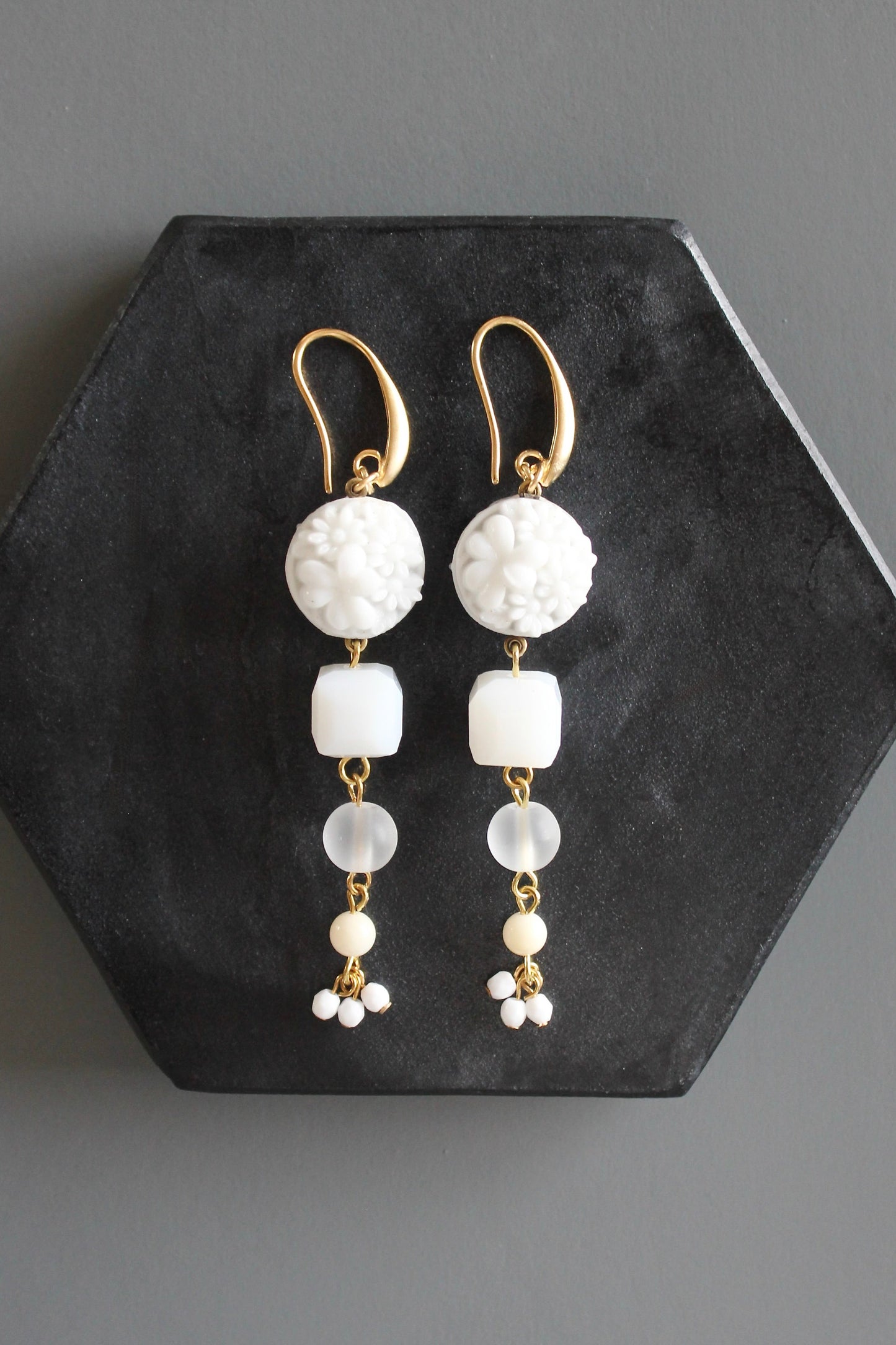 MLNE52 Vintage chalk white glass cluster earrings