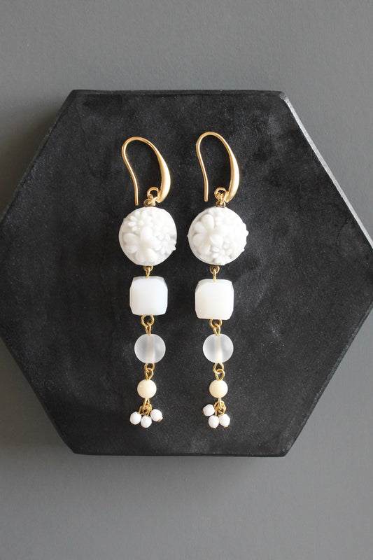 MLNE52 Vintage chalk white glass cluster earrings