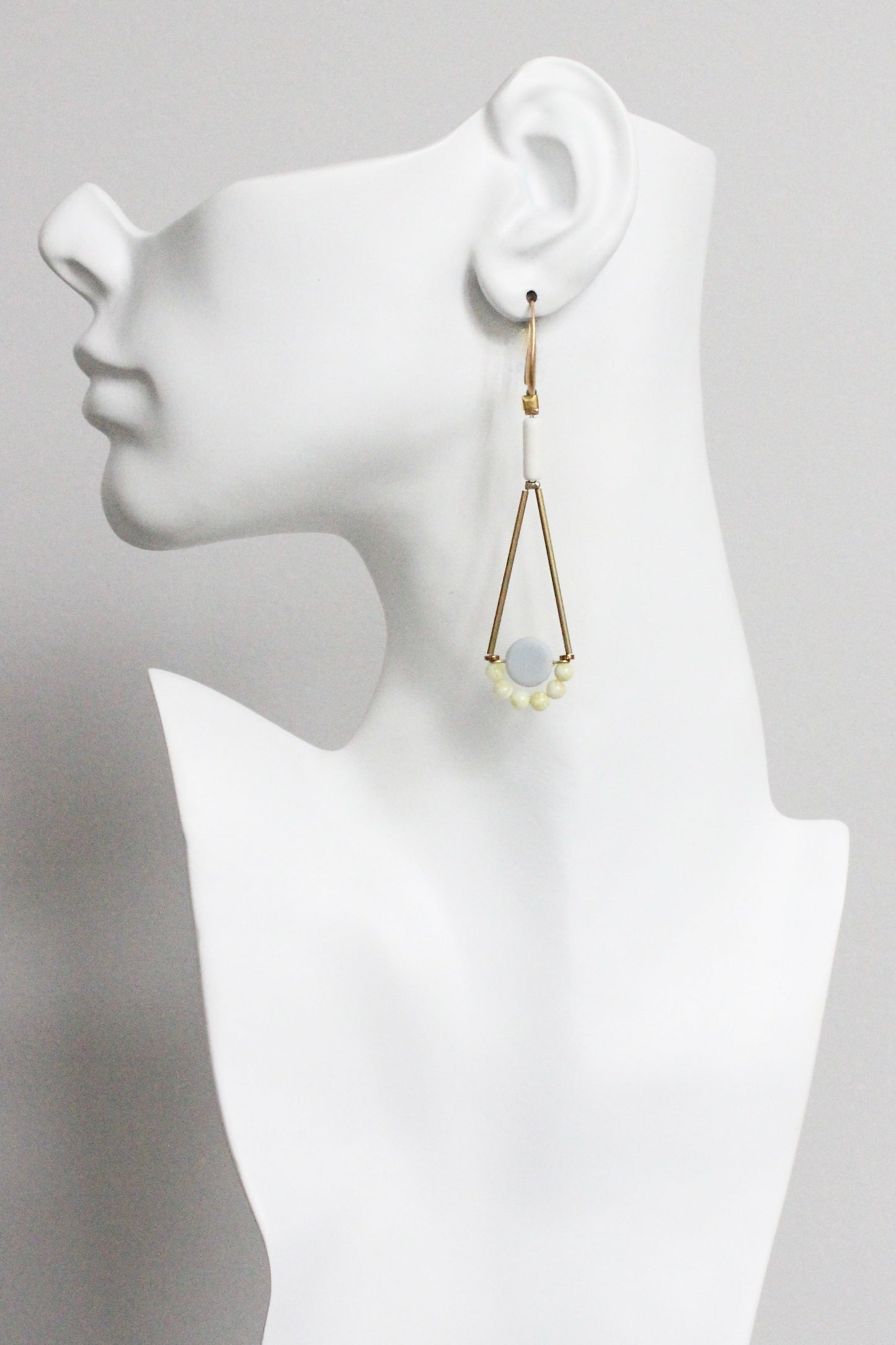 MLNE53 Lemon jade and gray glass geometric earrings
