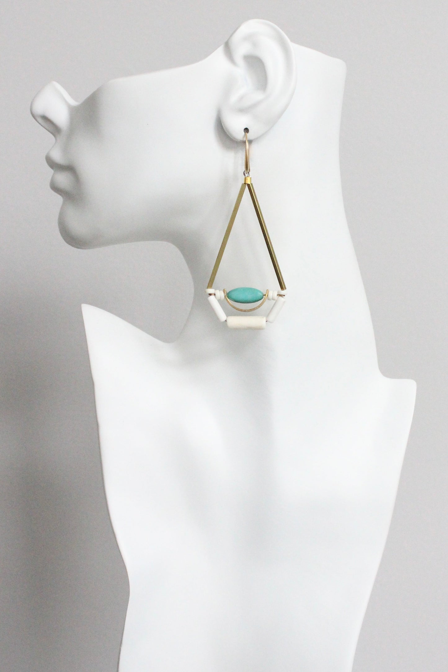 MLNE55 Turquoise and brass geometric earrings