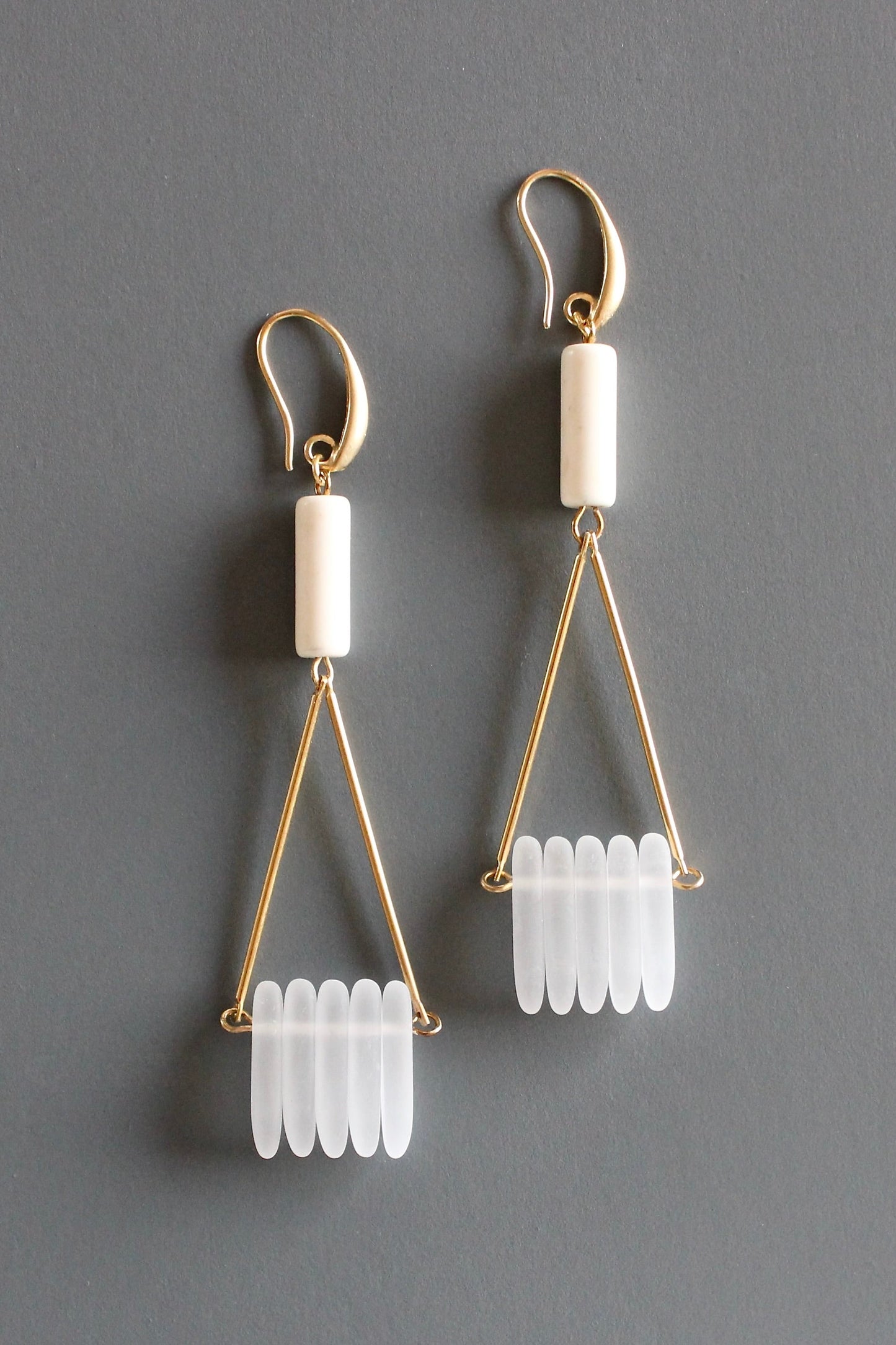 MLNE57 Frosted glass fringe geometric earrings